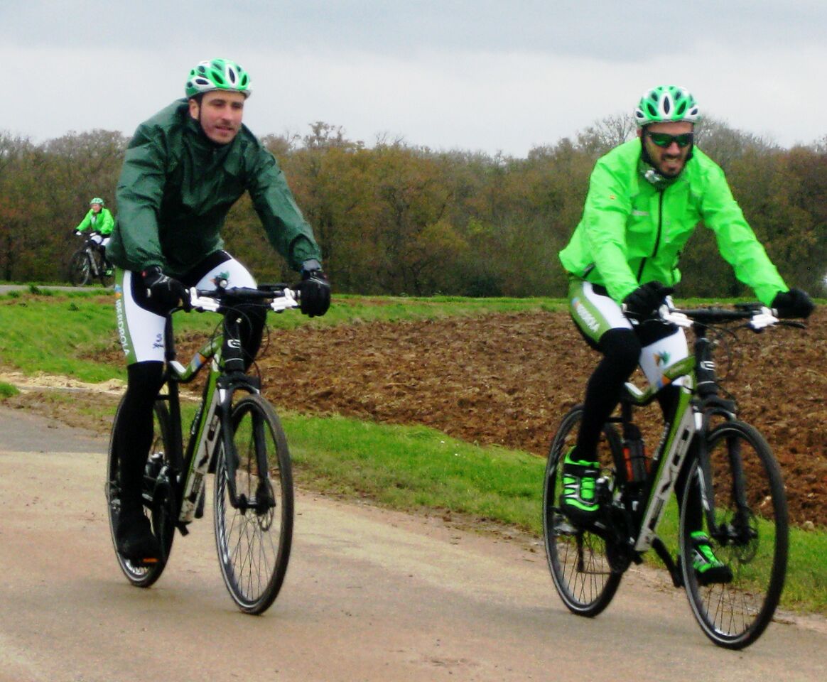 Nacho Tomás - #just2challenge - París - Pedaleando con Chema Martinez